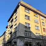 Bed & Breakfast Extralarge Queen In The Heart Of With Balcony Bratislava