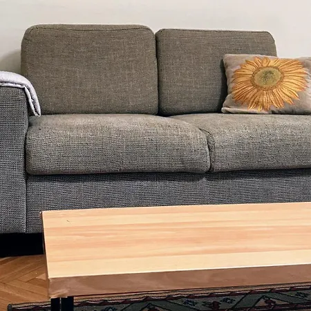 Alojamento de Acomodação e Pequeno-almoço Extralarge Queen In The Heart Of With Balcony